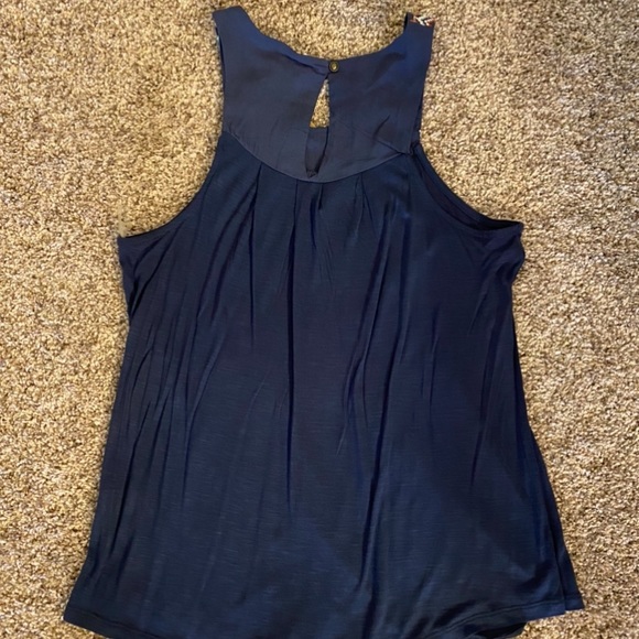 Junior’s Tank Top - Picture 4 of 4